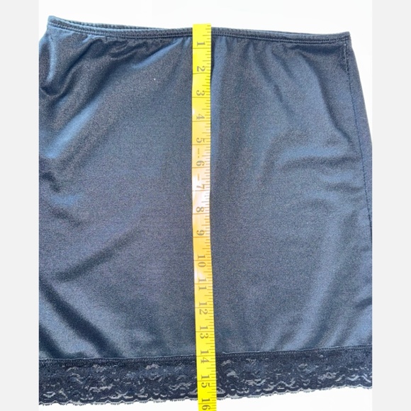 Nancy Ganz Bodyslimmers body shaper M black half slip  lightweight control - Picture 4 of 5